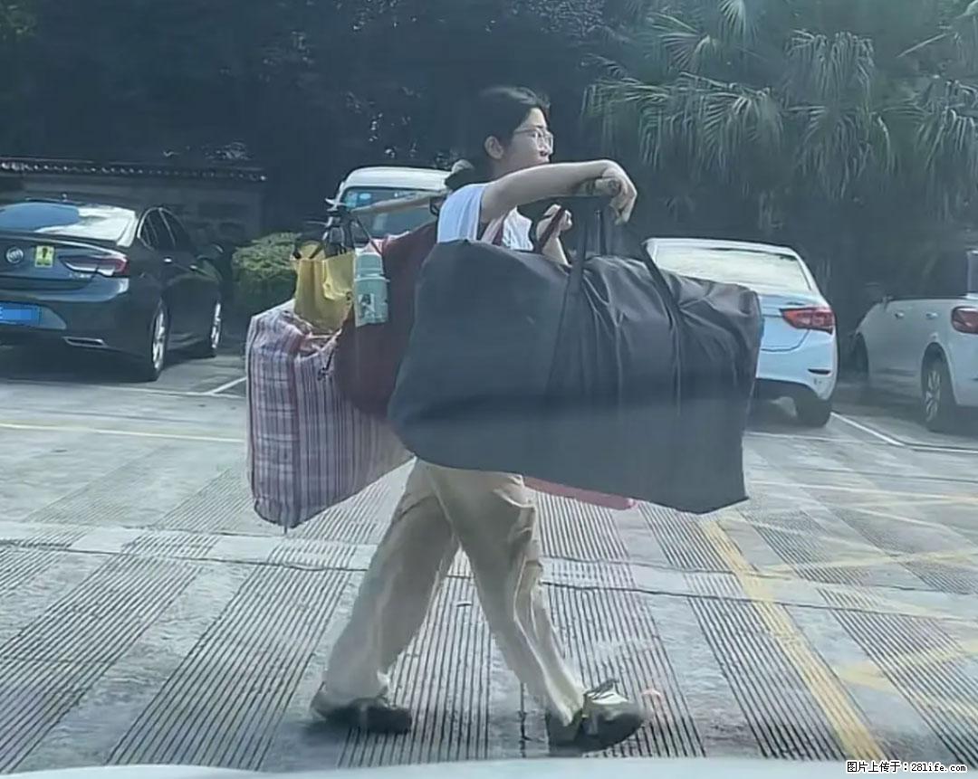 全网追的“扁担女孩”，找了一份暑假工，时薪12元 - 临沂生活资讯 - 临沂28生活网 linyi.28life.net